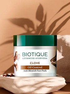        (Clove Oil Control Anti-Blemish Face Pack, Biotique), 75 